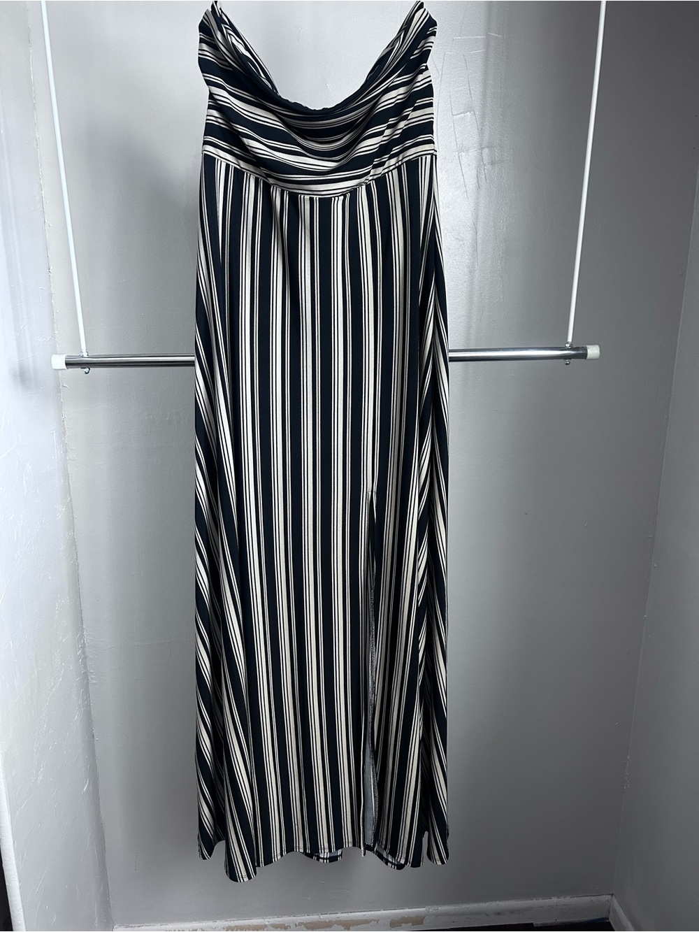 Banana Republic Black & Tan Striped Sleeveless Maxi Dress Size M NWT